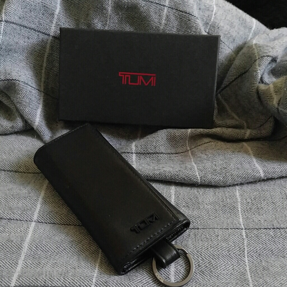 Tumi Tri Fold Leather Key Case